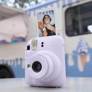 Instant Cameras & Films